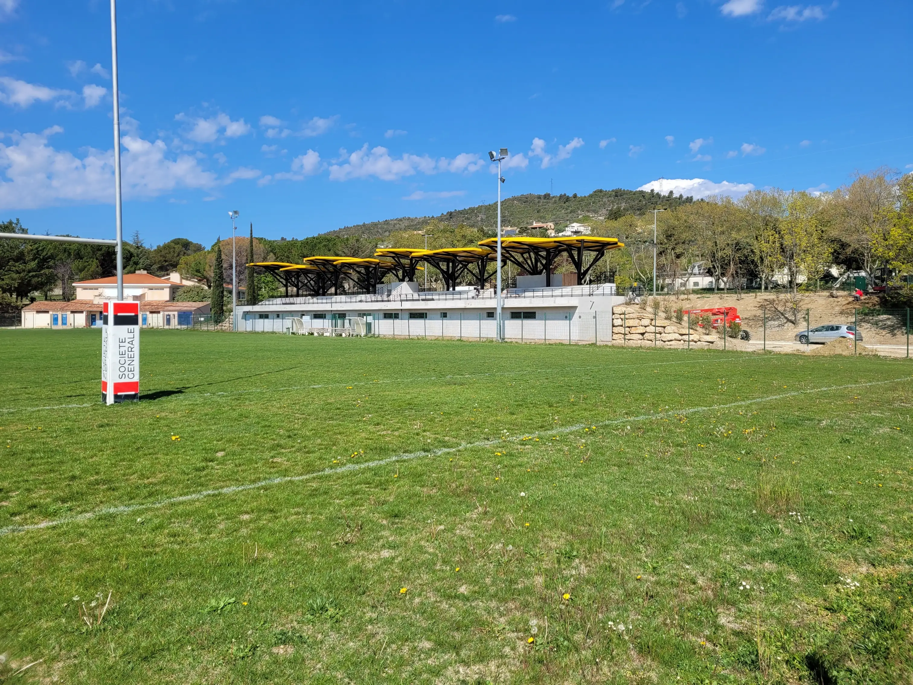 photo Stade et tribune de rugby de Manosque